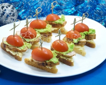 Канапе с курицей