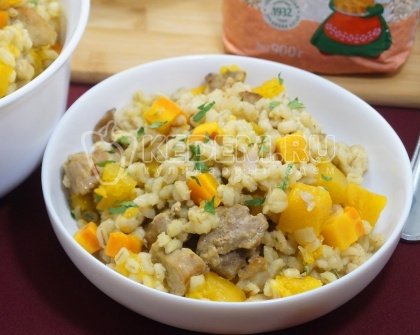 Перловка с мясом и тыквой