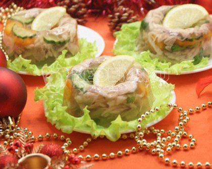 Заливное из курицы «Новогоднее»