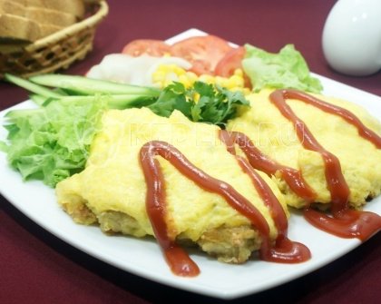 Куриная грудка в духовке под ананасами