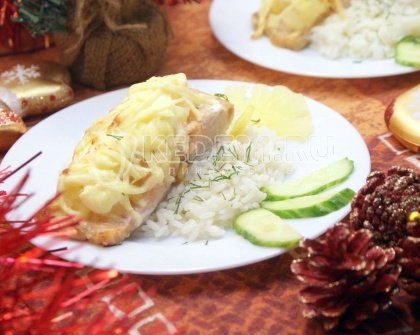 Кета под ананасами