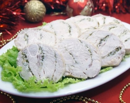 Нежный рулет из куриной грудки